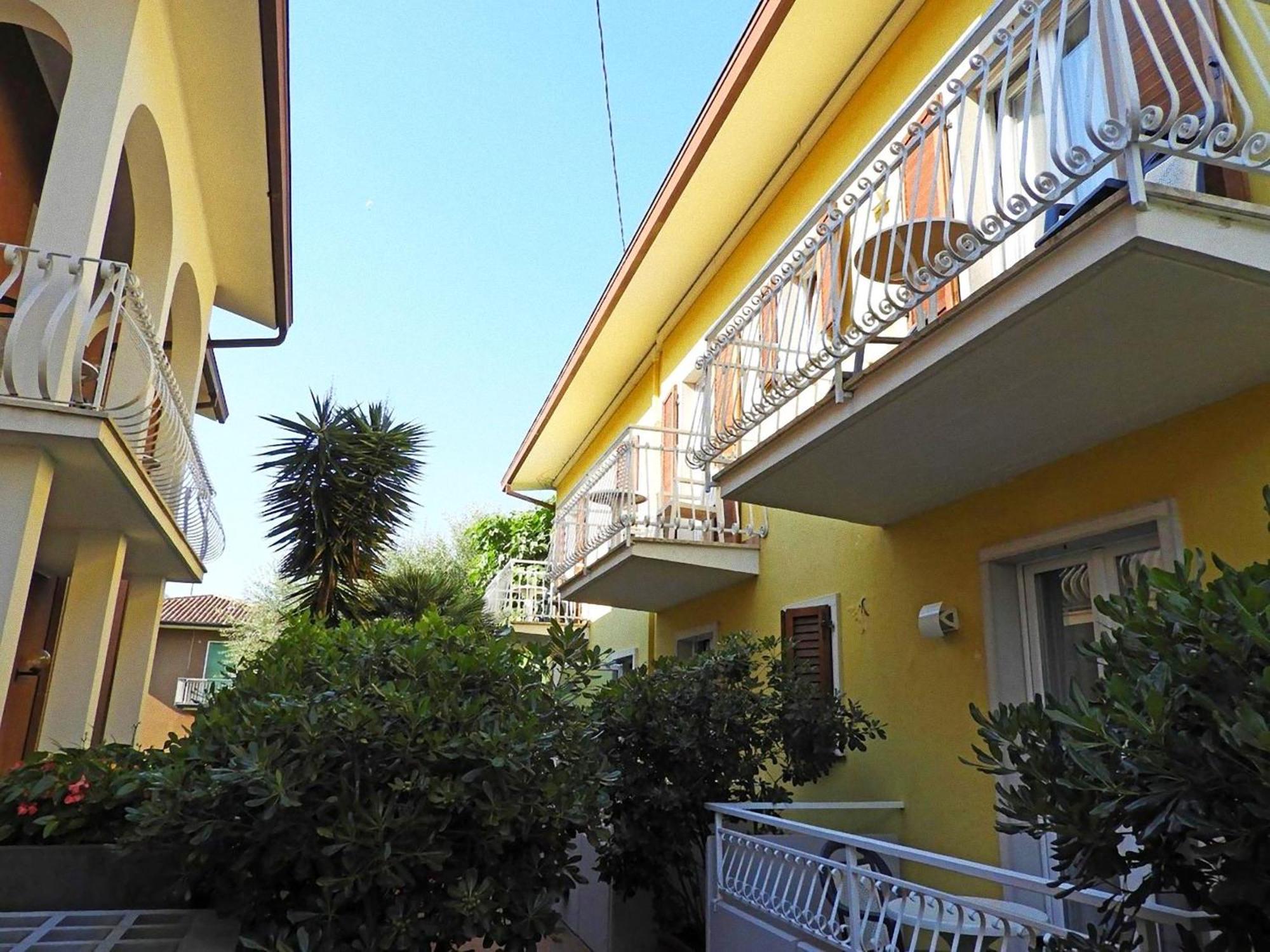 Hotel Luna Rossa (Adults Only) Malcesine Bagian luar foto