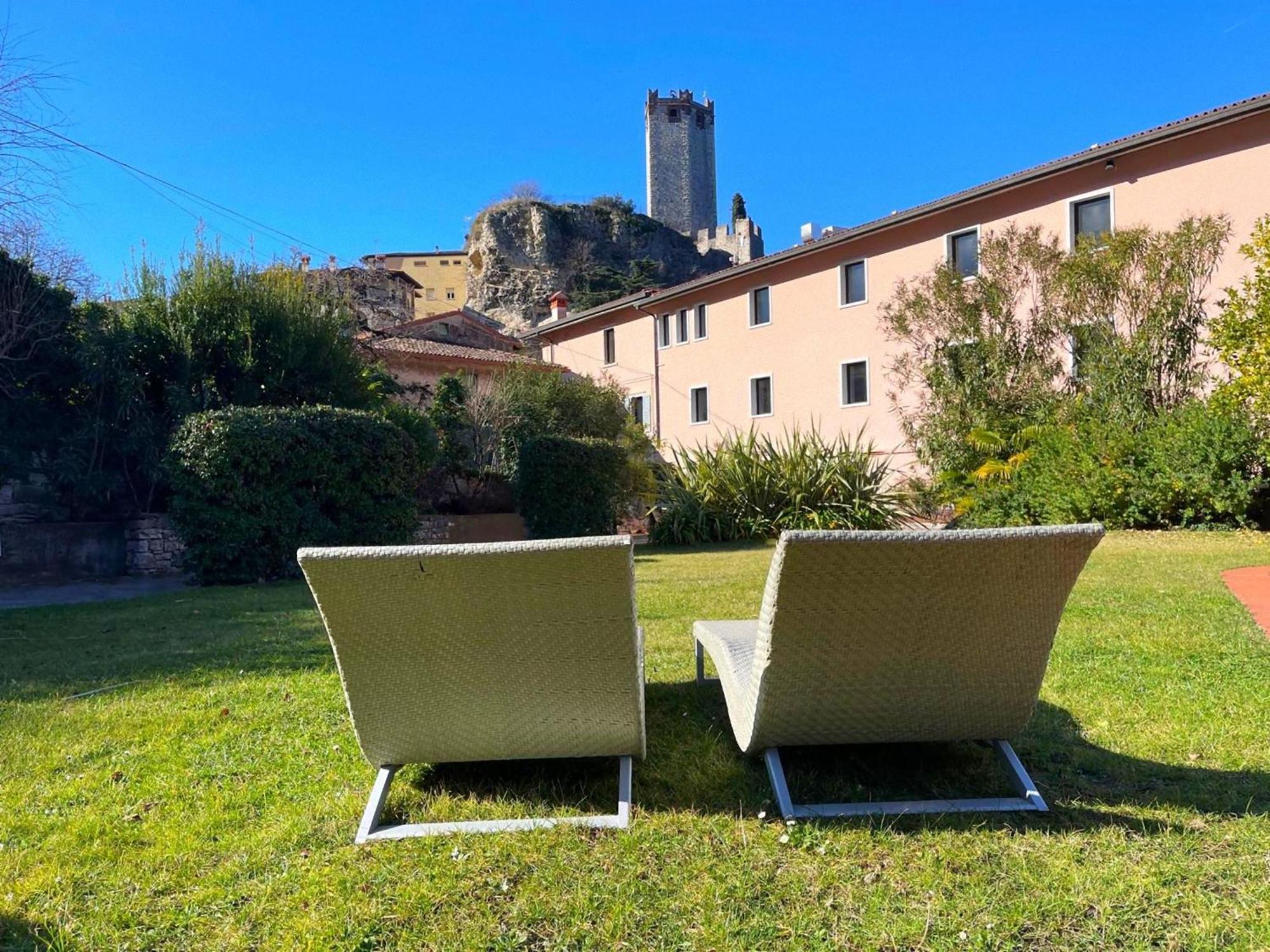 Hotel Luna Rossa (Adults Only) Malcesine Bagian luar foto
