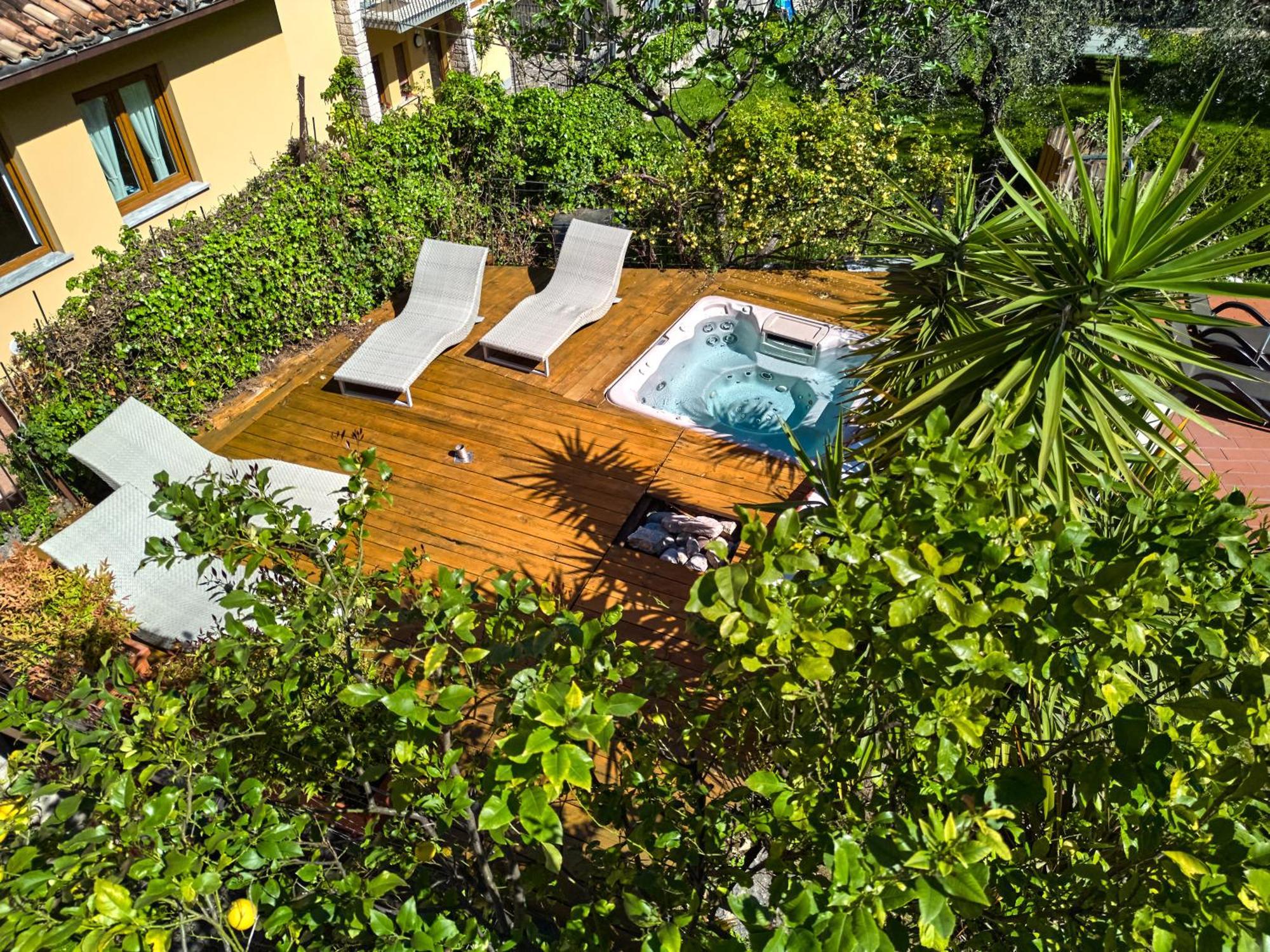 Hotel Luna Rossa (Adults Only) Malcesine Bagian luar foto