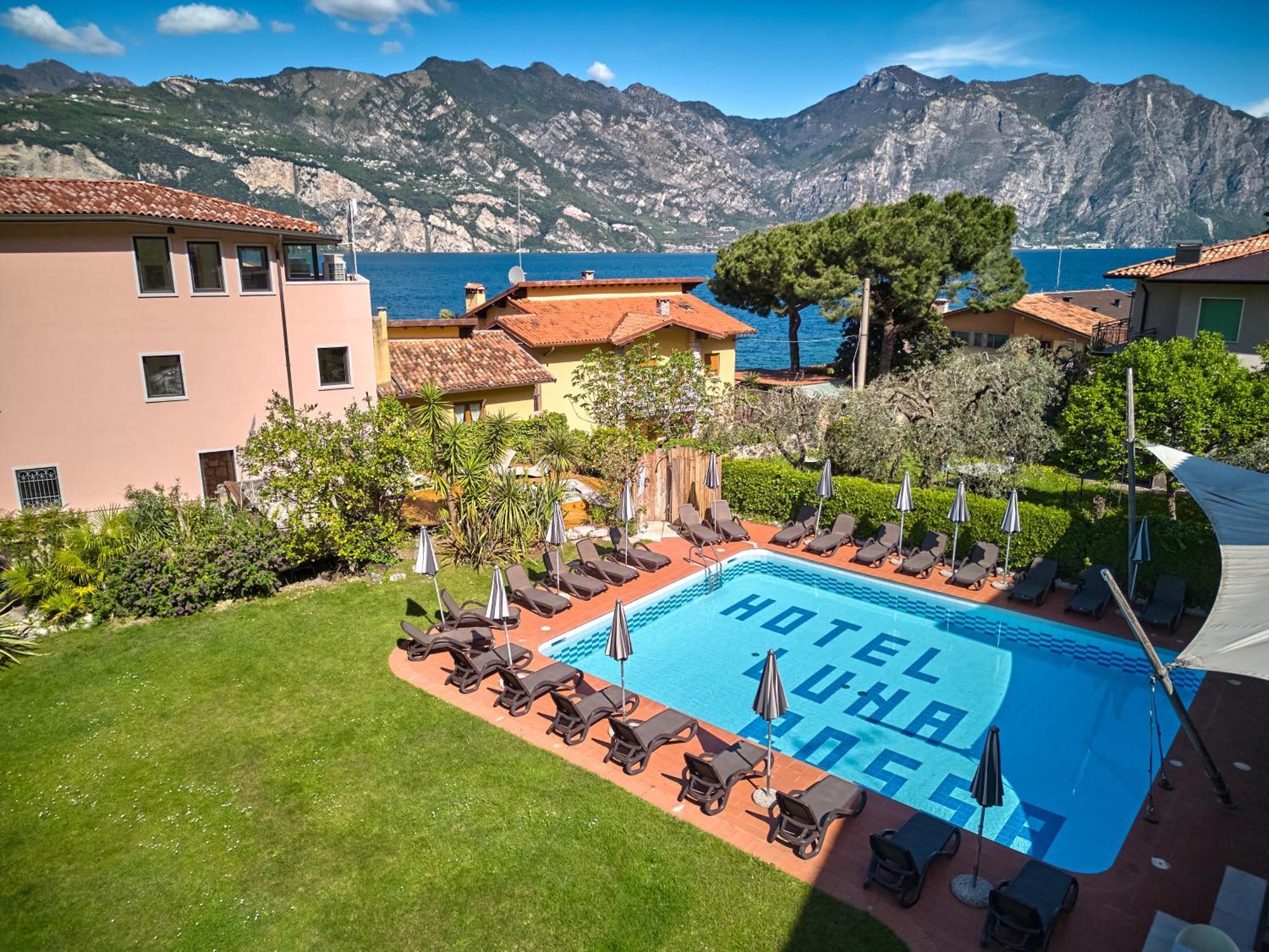 Hotel Luna Rossa (Adults Only) Malcesine Bagian luar foto